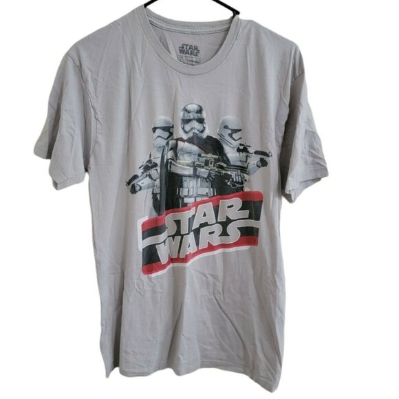 Star Wars Captain Phasma Stormtrooper T-Shirt Mens Size Large White Short Sleeve - Picture 1 of 3